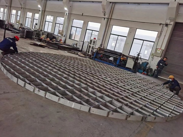 1719216883844761.jpg 格柵.jpg