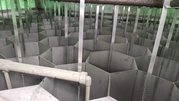 1765261220625615.jpg 陰極線26.jpg